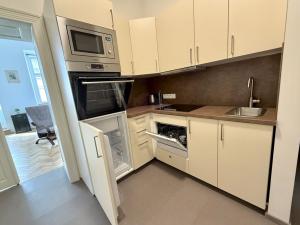 Pronájem bytu 1+kk, Praha - Staré Město, Smetanovo nábřeží, 23 m2