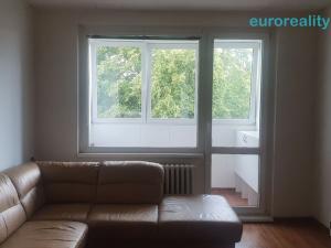 Prodej bytu 4+1, Karlovy Vary, Plešivecká, 77 m2