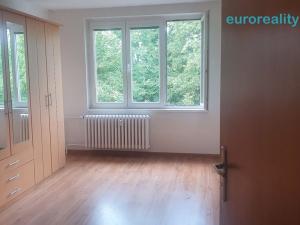 Prodej bytu 4+1, Karlovy Vary, Plešivecká, 77 m2
