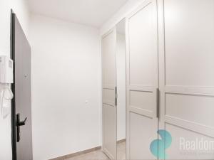 Pronájem bytu 2+kk, Praha - Řepy, Na moklině, 71 m2