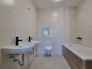 Prodej bytu 4+1, Praha - Běchovice, Pplk. Nováčka, 139 m2