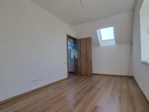 Prodej bytu 4+1, Praha - Běchovice, Pplk. Nováčka, 139 m2