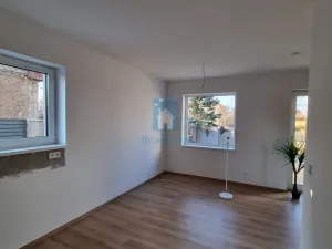 Prodej bytu 4+1, Praha - Běchovice, Pplk. Nováčka, 139 m2