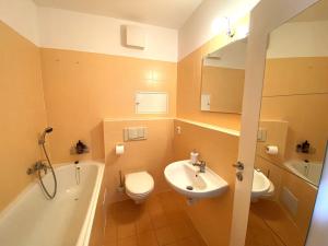 Prodej bytu 1+kk, Praha - Kbely, Pod Nouzovem, 39 m2