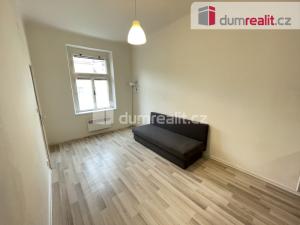 Pronájem bytu 1+kk, Praha - Smíchov, Na Skalce, 22 m2