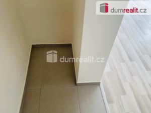 Pronájem bytu 1+kk, Praha - Smíchov, Na Skalce, 22 m2