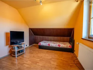 Prodej rodinného domu, Lužice, 200 m2