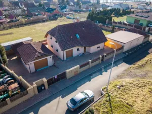 Prodej rodinného domu, Lužice, 200 m2