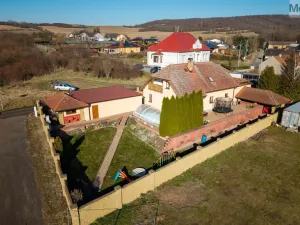 Prodej rodinného domu, Lužice, 200 m2