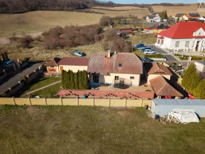 Prodej rodinného domu, Lužice, 200 m2