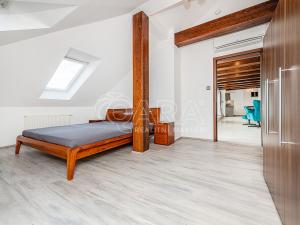 Pronájem bytu 4+kk, Praha - Kyje, Černičná, 201 m2