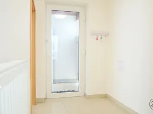 Pronájem rodinného domu, Chýně, Střední, 131 m2