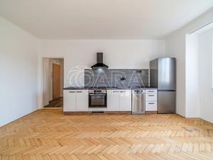 Pronájem bytu 2+kk, Kralupy nad Vltavou, nám. Mládežníků, 38 m2