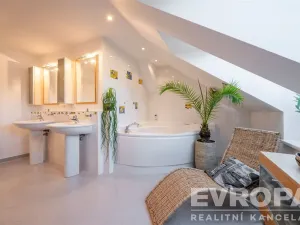 Prodej rodinného domu, Psáry - Dolní Jirčany, Pod Skalkou, 363 m2