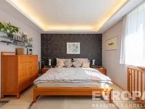 Prodej rodinného domu, Psáry - Dolní Jirčany, Pod Skalkou, 363 m2