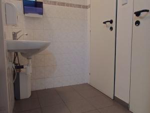 Pronájem kanceláře, Praha - Kunratice, Jana Růžičky, 17 m2