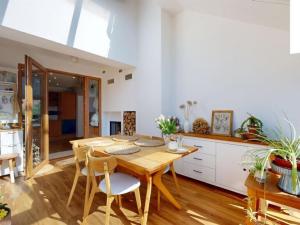 Prodej rodinného domu, Úholičky, V Chaloupkách, 137 m2