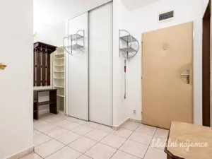 Pronájem bytu 2+kk, Praha - Troja, Hnězdenská, 42 m2