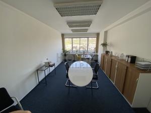 Pronájem kanceláře, Praha - Staré Město, Revoluční, 28 m2
