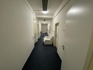 Pronájem kanceláře, Praha - Staré Město, Revoluční, 28 m2