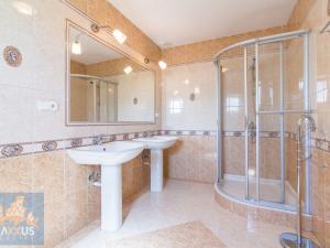 Pronájem rodinného domu, Praha - Nebušice, Ke strži, 360 m2