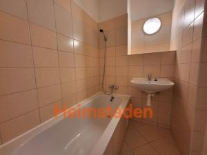 Pronájem bytu 2+1, Havířov - Město, Mickiewiczova, 56 m2