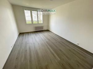 Pronájem bytu 1+1, Plzeň - Skvrňany, Karla Steinera, 40 m2