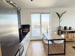 Pronájem bytu 2+kk, Praha - Malešice, Nad úžlabinou, 57 m2