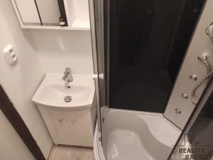 Pronájem bytu 2+1, Zlín - Malenovice, Chelčického, 57 m2