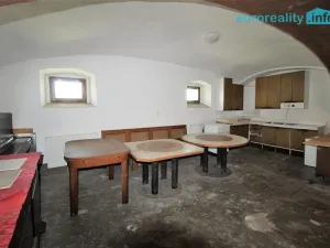 Prodej ubytování, Polevsko, 389 m2