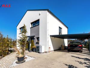 Prodej rodinného domu, Mukařov, 160 m2