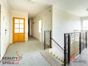 Prodej rodinného domu, Modrá Hůrka - Pořežánky, 350 m2