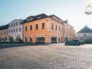 Prodej obchodního prostoru, Sušice, náměstí Svobody, 658 m2