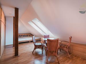 Prodej obchodního prostoru, Sušice, náměstí Svobody, 658 m2