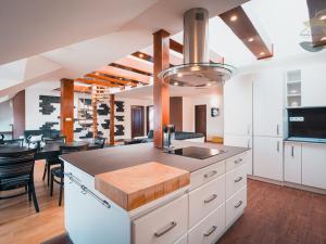 Prodej obchodního prostoru, Sušice, náměstí Svobody, 658 m2