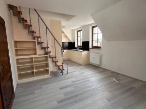 Pronájem bytu 2+kk, Praha - Strašnice, Konojedská, 54 m2