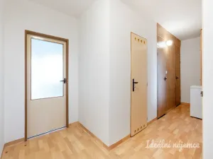Pronájem bytu 3+1, Praha - Prosek, Litvínovská, 67 m2