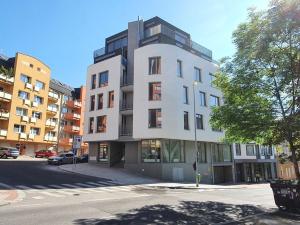 Pronájem bytu 3+kk, Praha - Střešovice, Na Petynce, 68 m2