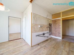 Prodej bytu 4+1, Dalovice, Na Výsluní, 86 m2