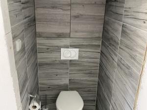 Pronájem bytu 2+1, Třebíč - Nové Dvory, Obránců míru, 57 m2