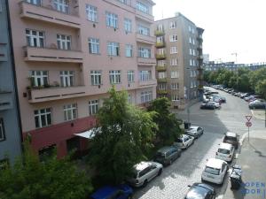 Pronájem bytu 1+kk, Praha - Vršovice, Madridská, 22 m2