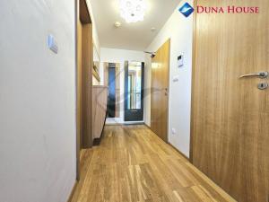 Prodej bytu 1+kk, Praha - Žižkov, Ke kapslovně, 64 m2