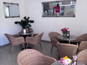 Pronájem restaurace, Praha - Kunratice, V Zeleném údolí, 78 m2