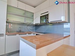 Pronájem bytu 2+kk, Praha - Záběhlice, Mattioliho, 64 m2