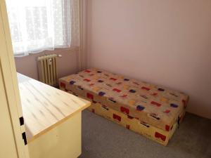 Pronájem bytu 4+1, Praha - Žižkov, Květinková, 74 m2