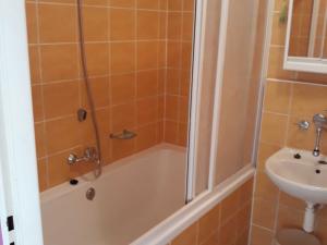 Pronájem bytu 4+1, Praha - Žižkov, Květinková, 74 m2