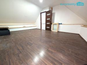 Prodej rodinného domu, Hlupín, 200 m2