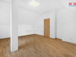 Pronájem bytu 1+kk, Plazy, 23 m2