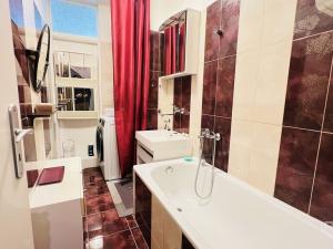 Pronájem bytu 4+1, Praha - Krč, Sládkovičova, 73 m2