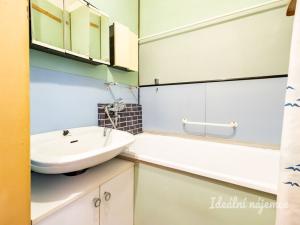 Pronájem bytu 2+1, Praha - Michle, Jihlavská, 52 m2